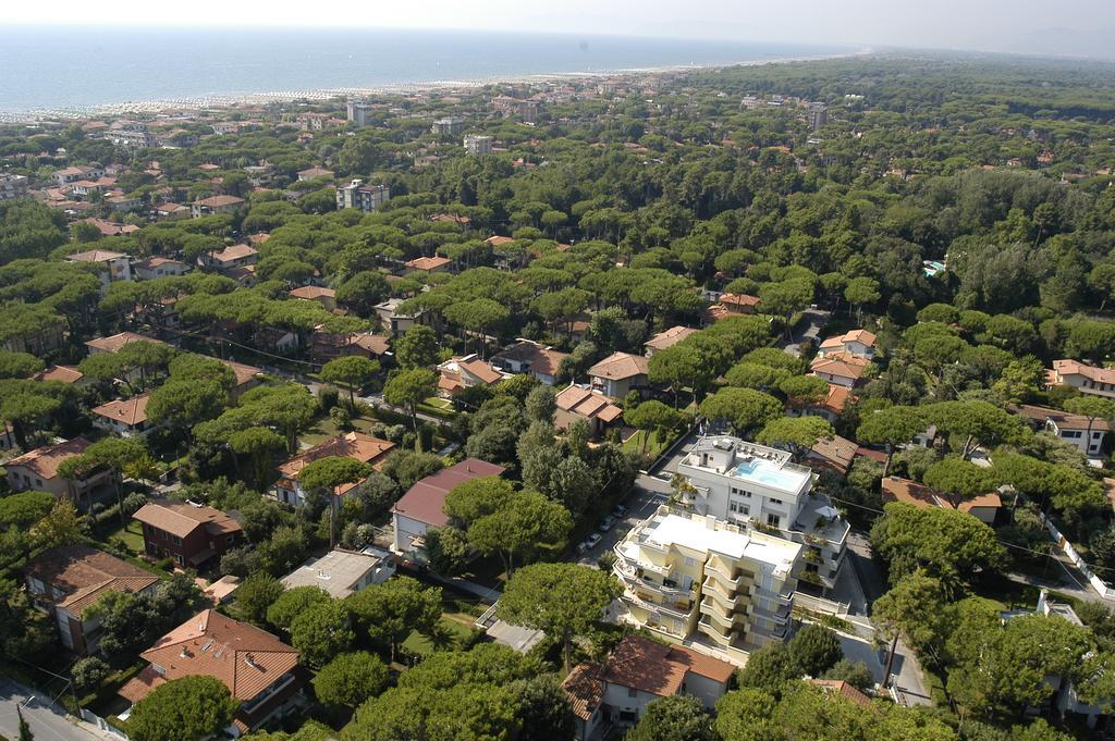Verdeluna Aparthotel Marina di Pietrasanta Exterior foto