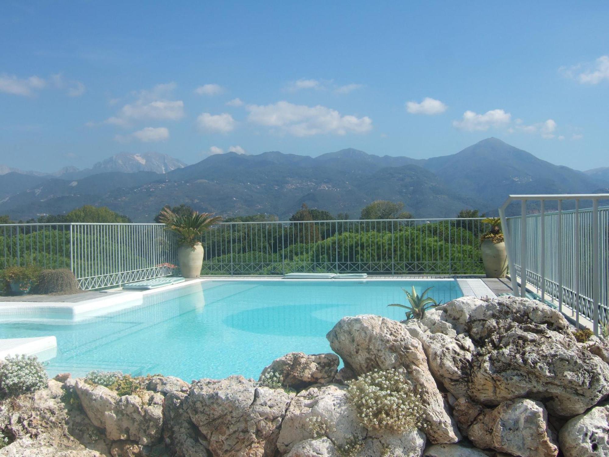 Verdeluna Aparthotel Marina di Pietrasanta Exterior foto
