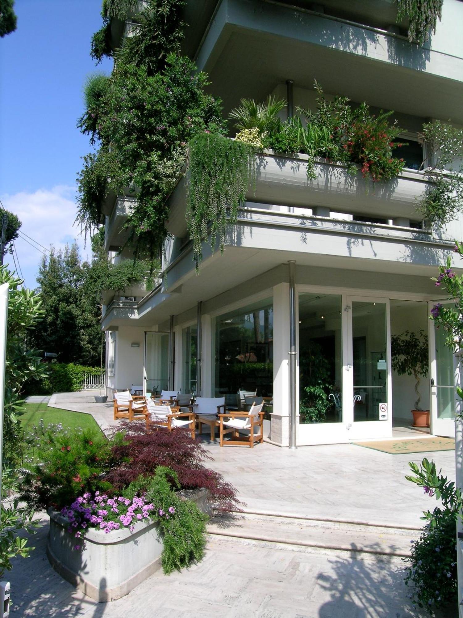 Verdeluna Aparthotel Marina di Pietrasanta Exterior foto