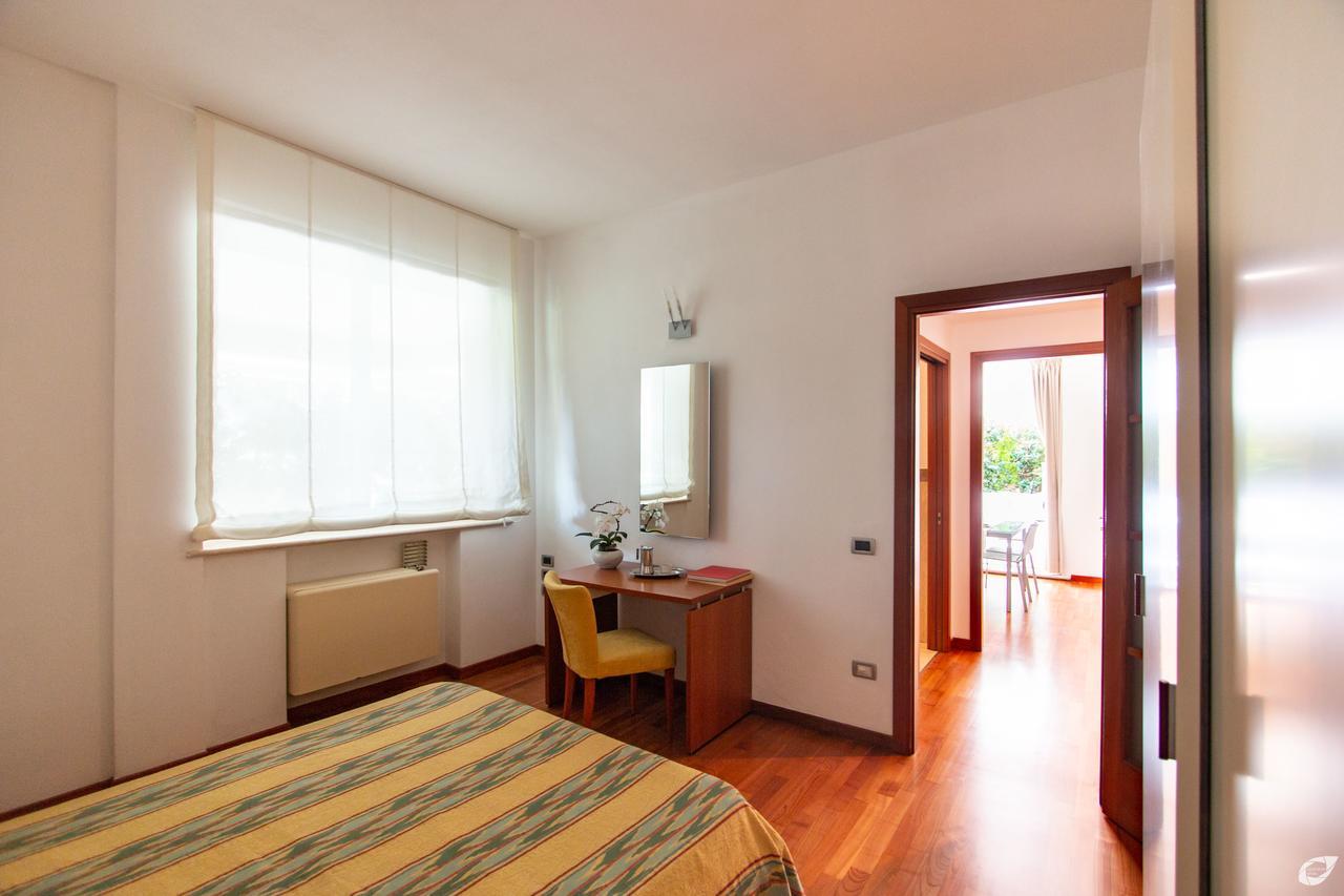 Verdeluna Aparthotel Marina di Pietrasanta Exterior foto